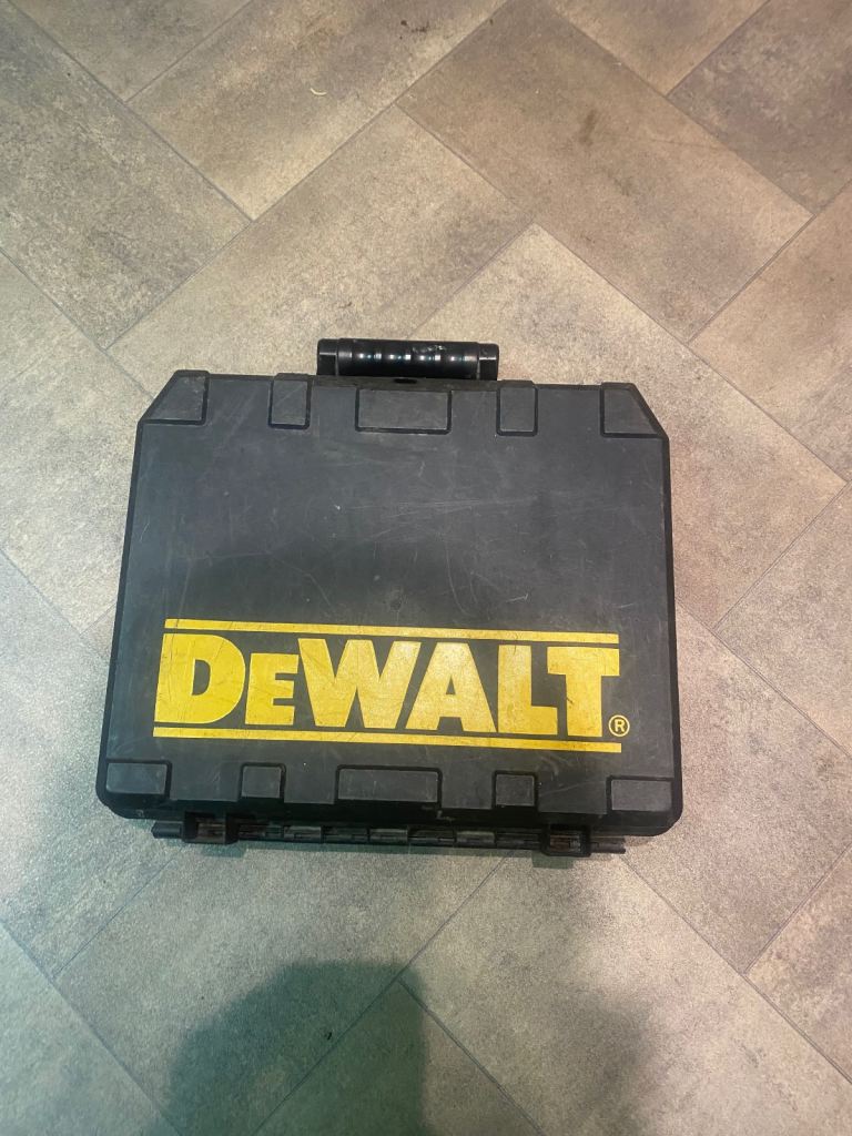 dewalt 18v drill driver tool box power outdoor 