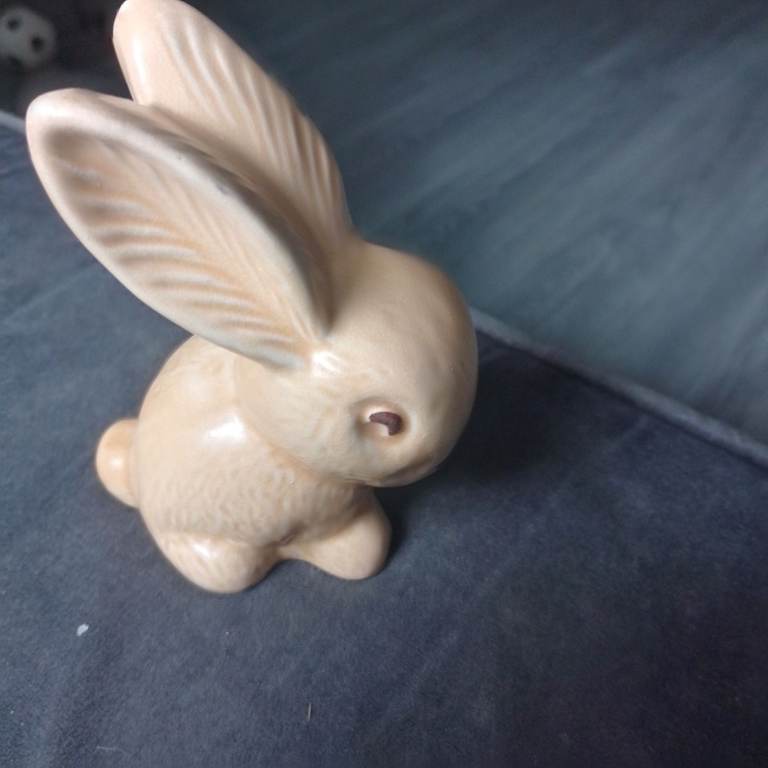 Sylvac bunny 1936 5pound now