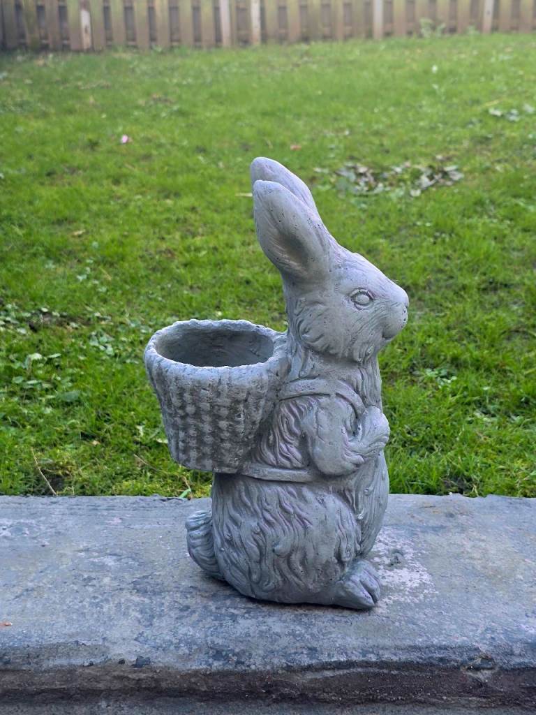 Concrete garden ornaments 