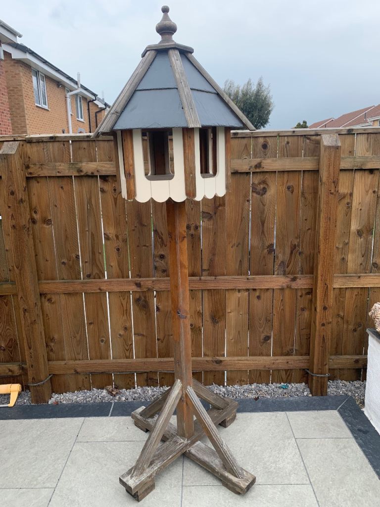 Wooden Garden Bird Table Feeder - Good Condition