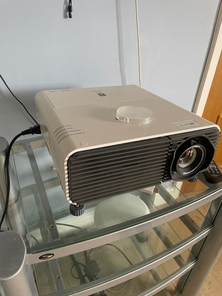 Canon WUX500 WUXGA Projector