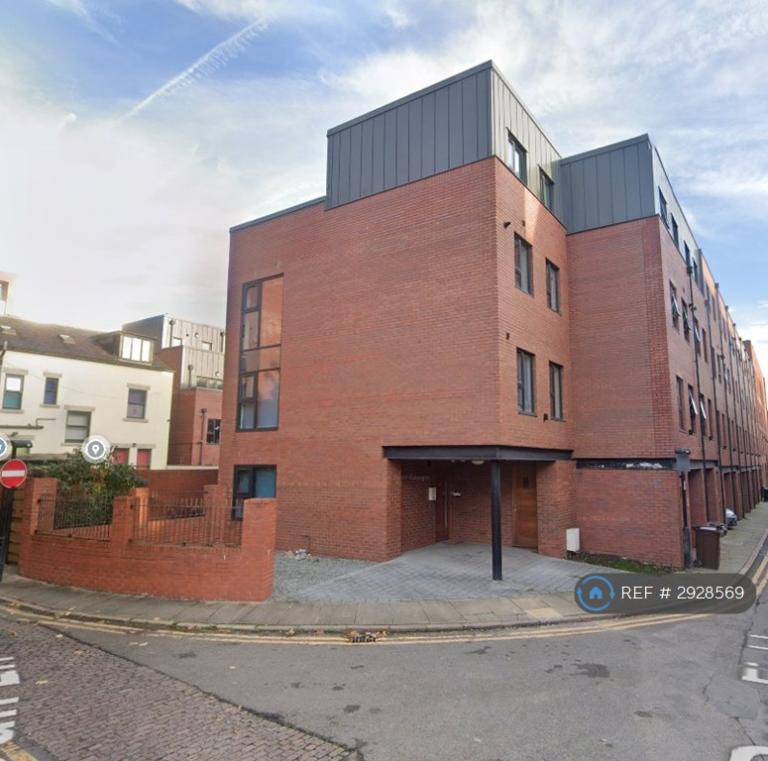 4 bedroom house in Dun Field, Sheffield, S3 (4 bed) (#2928569)