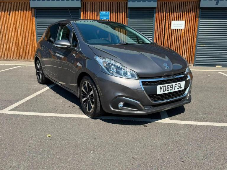 PEUGEOT 208 1.2 PureTech Tech Edition Euro 6 (s/s) 5dr 2019
