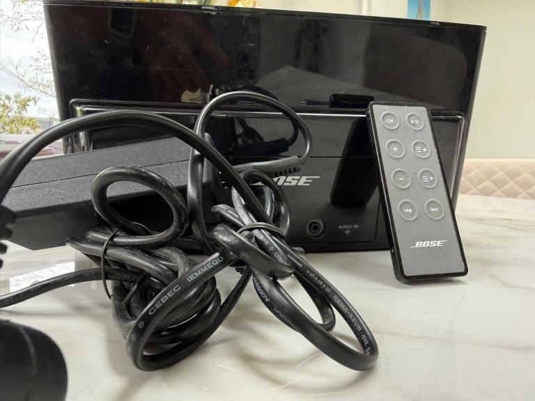 Bose sound dock speaker