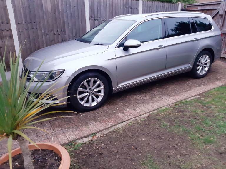 Volkswagen PASSAT Estate 2016 DSG 1598 (cc) Diesel , 5 doors