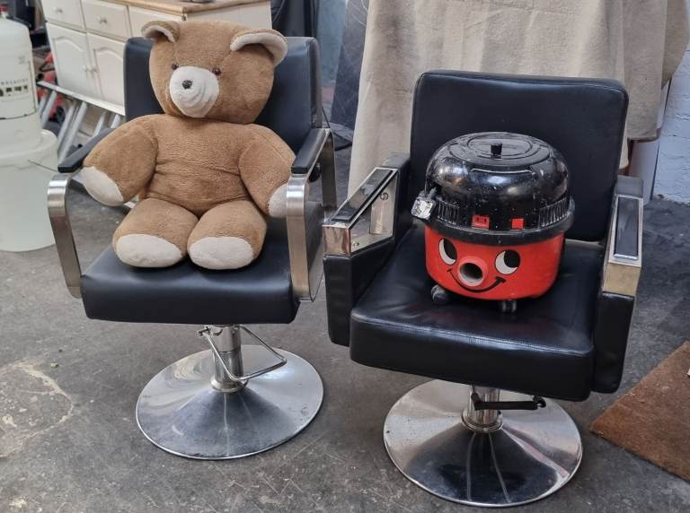 Salon / Barbershop chairs (2)