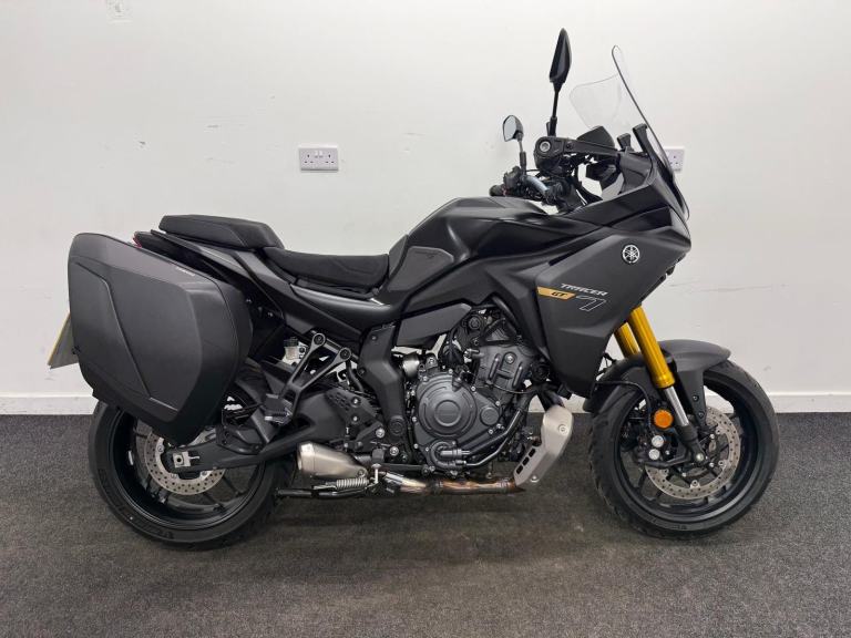 YAMAHA TRACER 7 GT ** LOW MILES - PANNIERS - COLOUR DISPLAY ** 