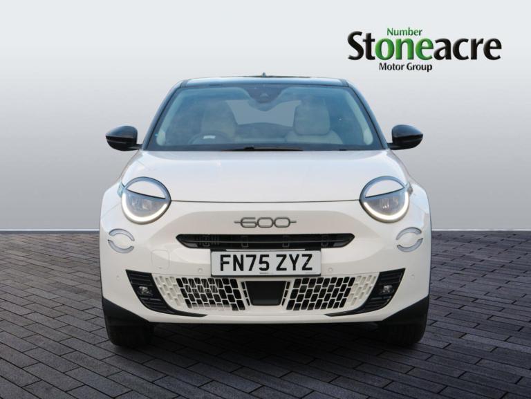 2025 Fiat 600 1.2 Hybrid 48V 136 La Prima 5dr eDCT-6 HATCHBACK PETROL Automatic