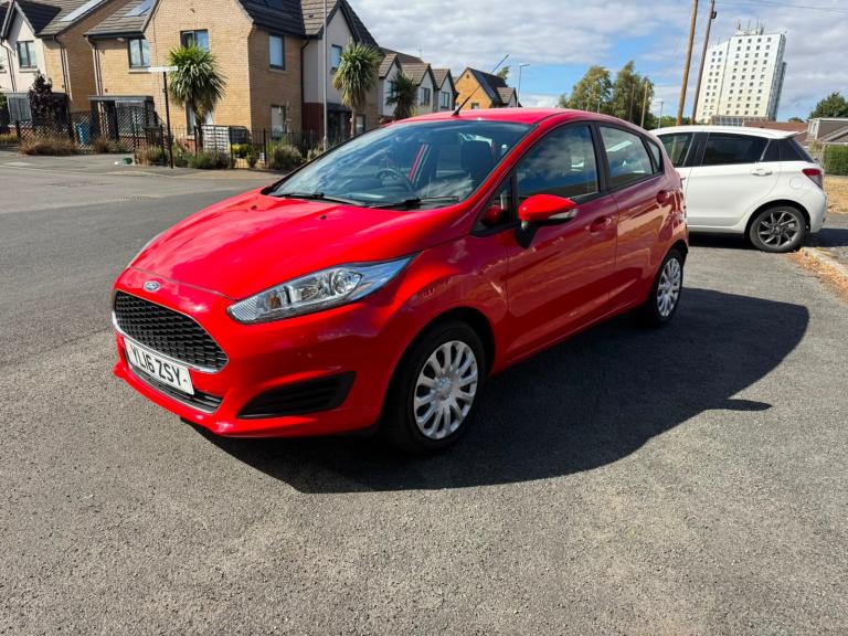 Ford Fiesta LOW Mileage Hatchback 2016 Manual 1241 (cc), 5 doors