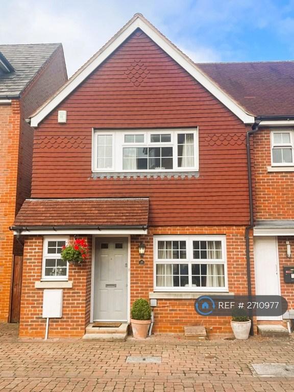 3 bedroom house in Giffard Lane, Fleet, GU51 (3 bed) (#2710977)