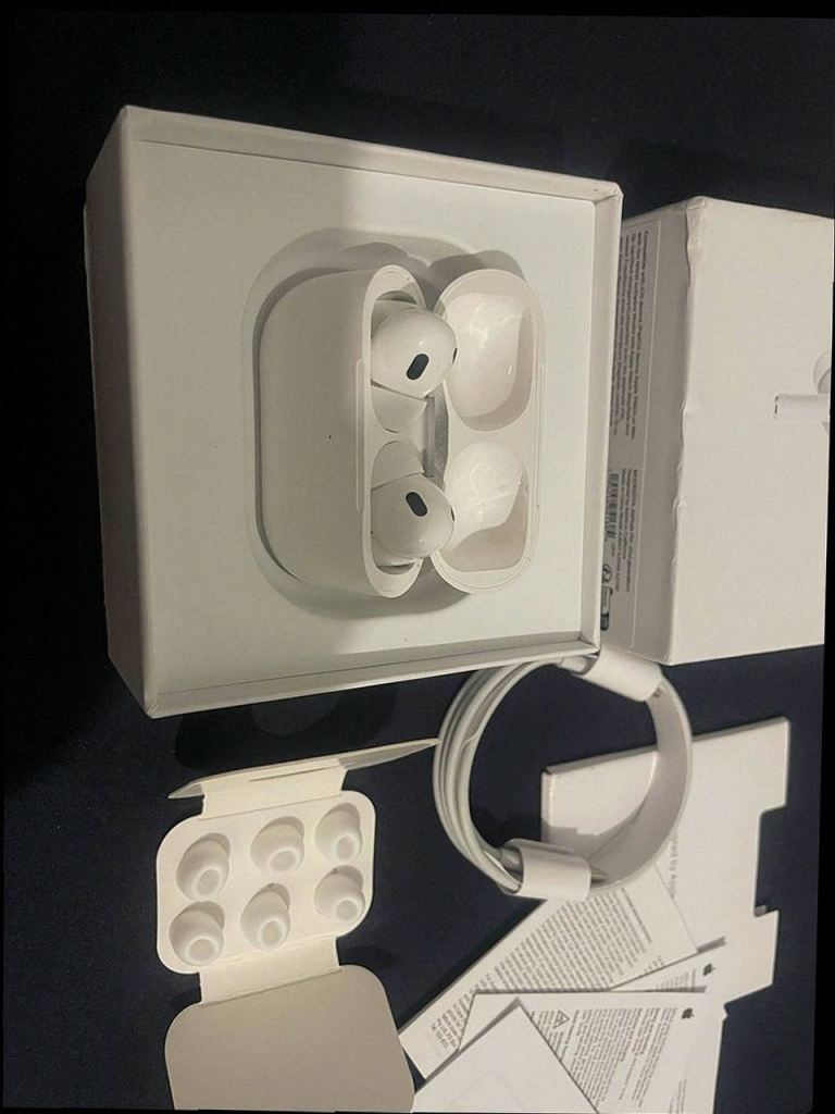 Headphones 