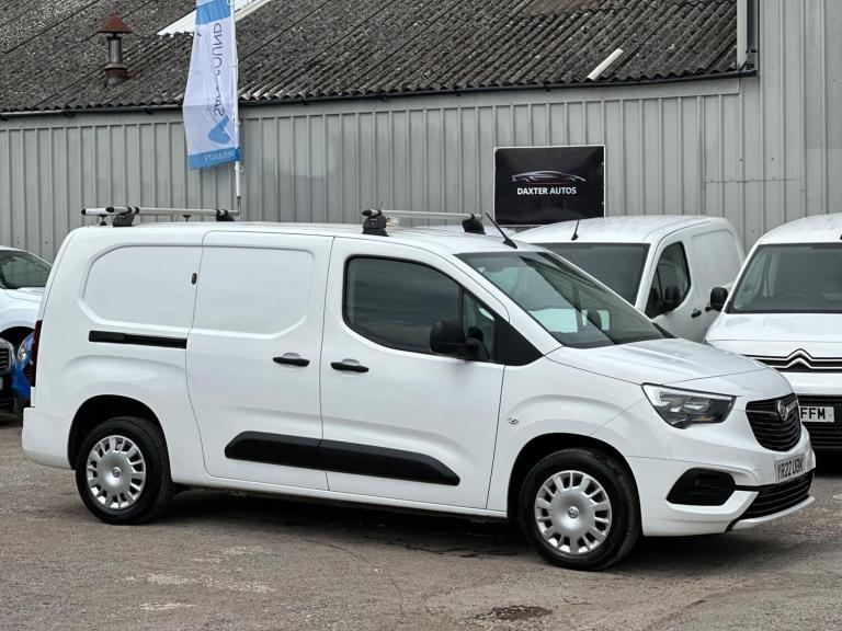Vauxhall Combo 1.5 Turbo D 2300 Sportive L2 H1 Euro 6 4dr Diesel Manual