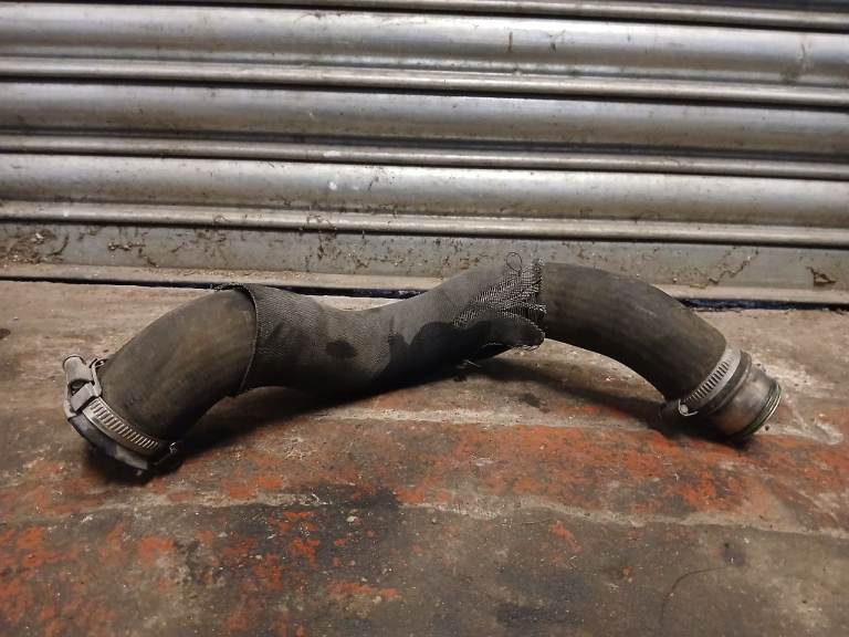 Audi A6 C6 2.0 TDI Turbo Intercooler Hose Pipe 131111J Genuine 2005-11