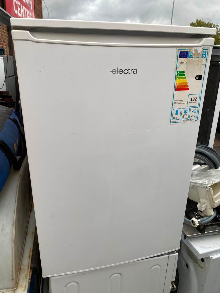 ❤️ Free Delivery | Electra | Undercounter Fridge with Ice Box | As Good As New