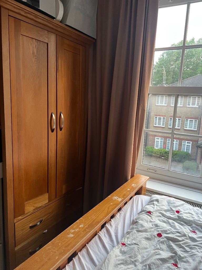 100%oak wardrobe 