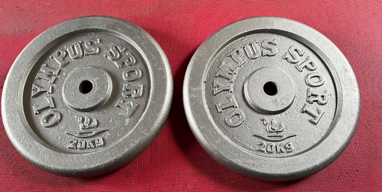 2x20kg cast iron weights / gym weight plates. One inch hole not Olympic 