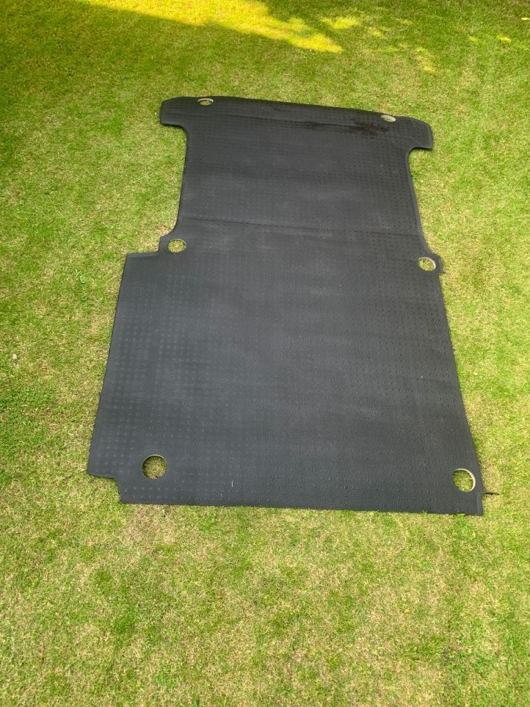 VW T6 Genuine Kombi Floor & fittings