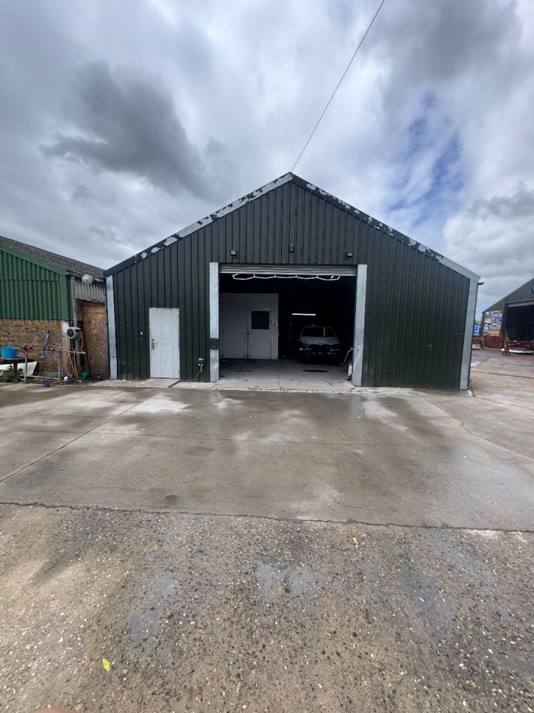 Car garage workshop 