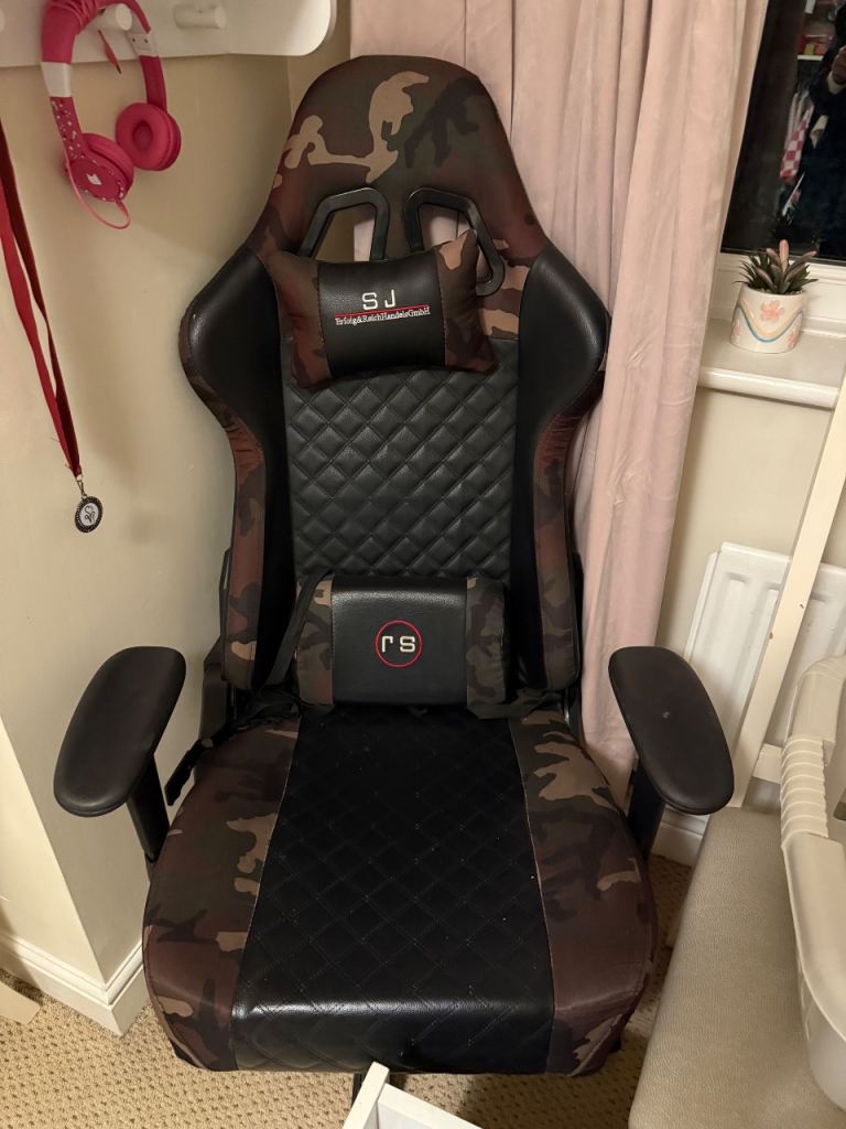 Gaming chair