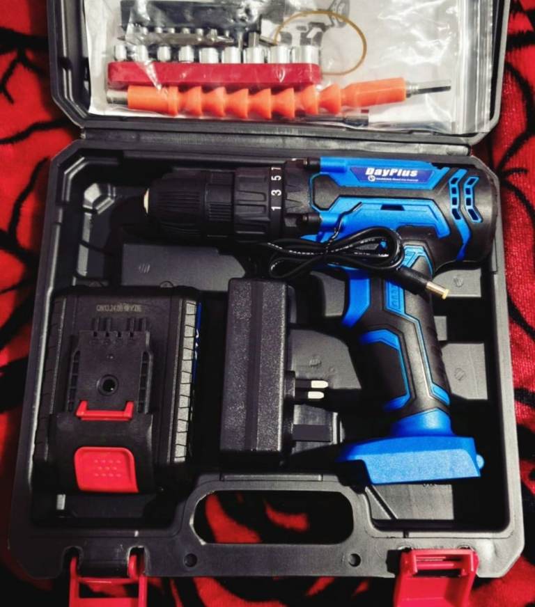 Brand new drill at cheap best price (with two batteries)🥰