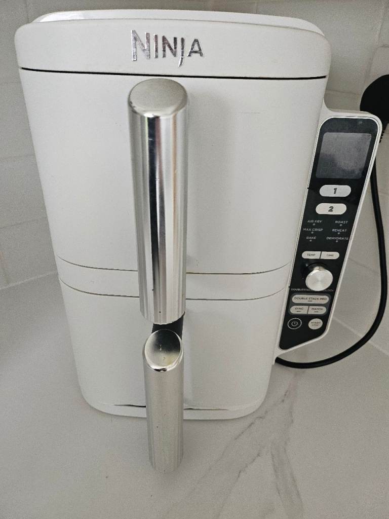 Ninja air fryer double stack white happy to negotiate price 