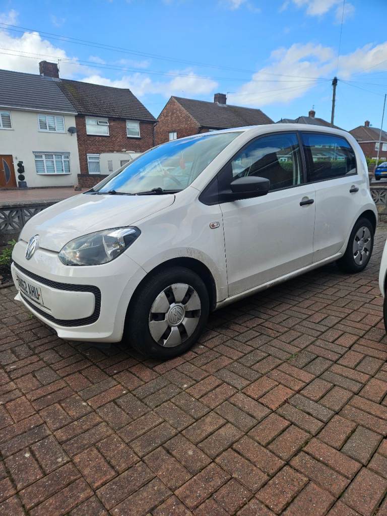 Volkswagen, UP, Hatchback, 2012, Manual, 999 (cc), 5 doors