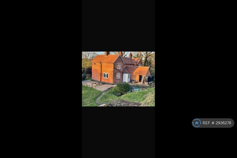 3 bedroom house in Kirby Hall Cottages, Halstead, CO9 (3 bed) (#2936278)