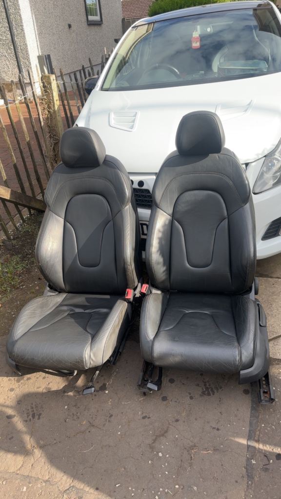 Caddy seats 