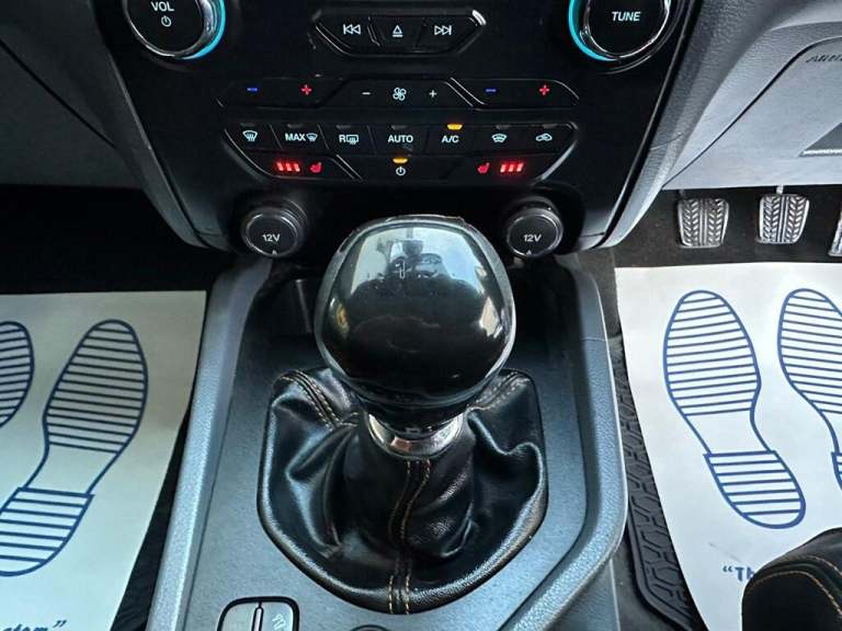  Ford Ranger 3.2 TDCi Wildtrak Pickup Double Cab 4dr Diesel Manual 4WD Euro 6 (s/s) (200 Diesel M...