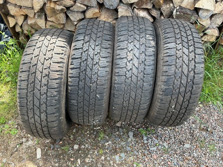 Tyres Bridgestone Duellers 265 65 R17