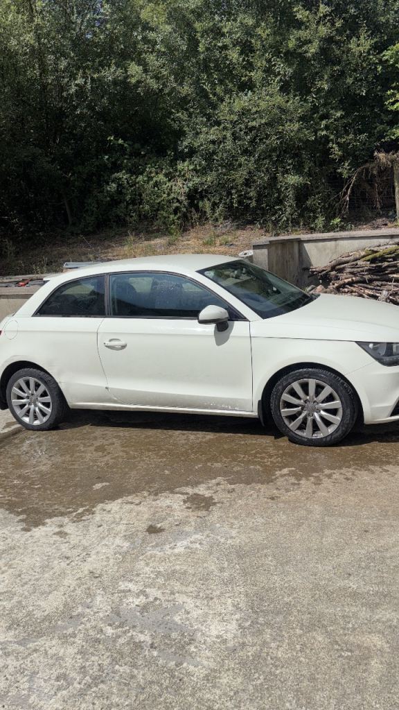 Audi, A1, Hatchback, 2011, Manual, 1598 (cc), 3 doors