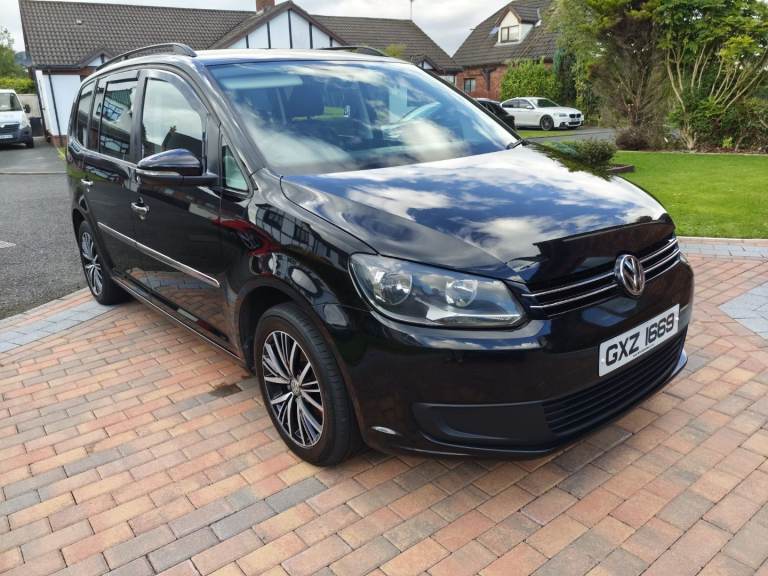 2013 Volkswagen Touran 1.6 s manual 7 seater Upgraded radio and just serviced