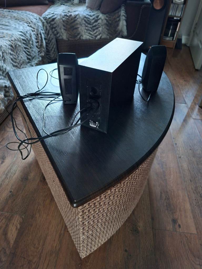 LOGITECH COMPUTER PC LAPTOP SPEAKERS WITH SUBWOOFER VGC