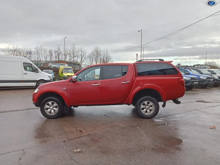 MITSUBISHI L200 2.5 DI-D Trojan Red Manual Diesel 2011