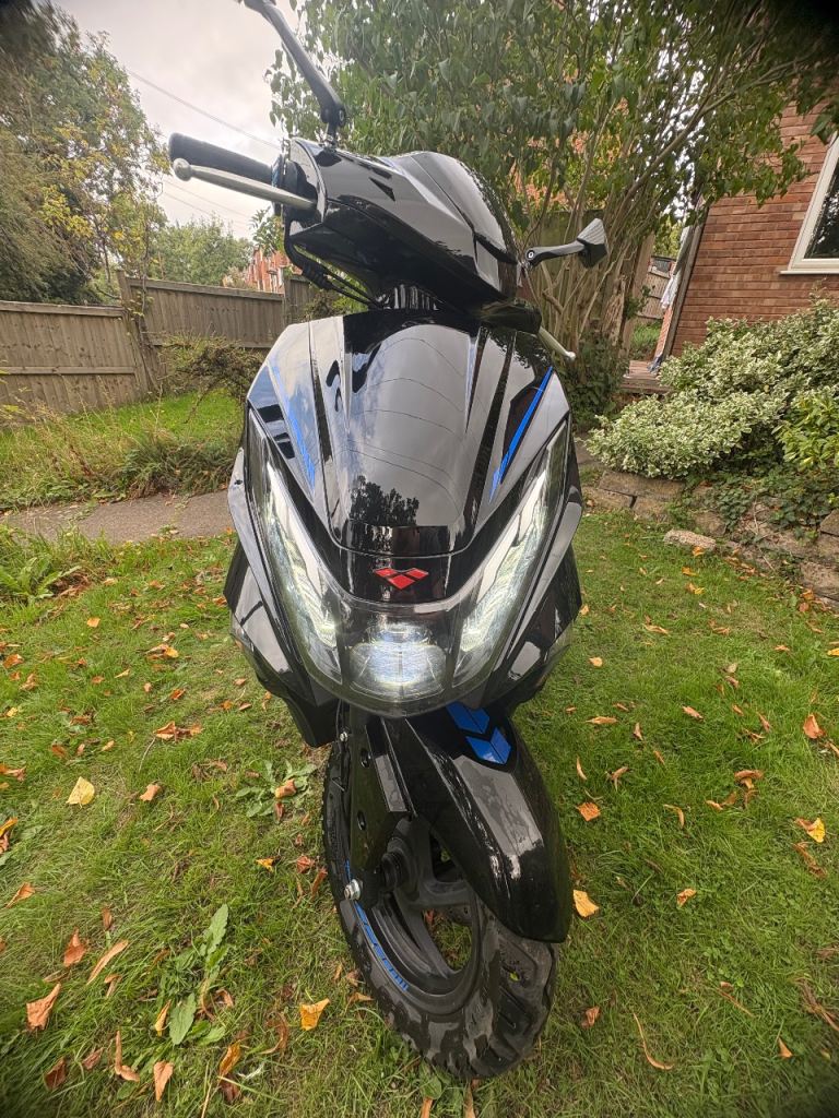 Lexmoto, OCR, 2026, 124 (cc)