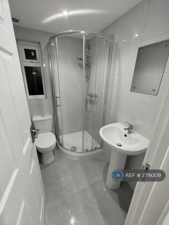 1 bedroom in Bath Road, Slough, SL1 (#2719309)