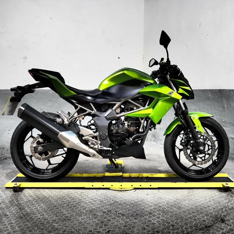 2018 Kawasaki Z 250 SL ,just 4k miles stunning economical bike see video