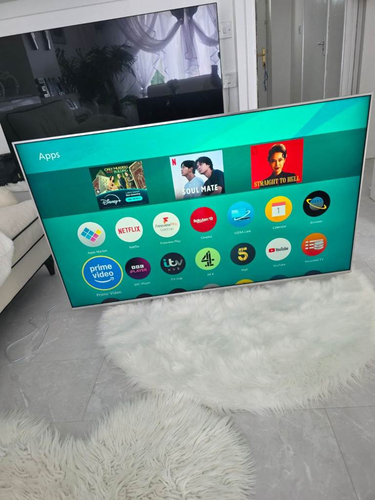 Panasonic 58"inch smart tv 4k