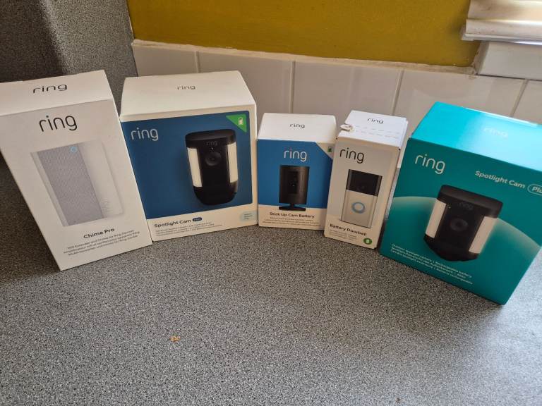 Ring doorbell, 3 x cameras, ring chime