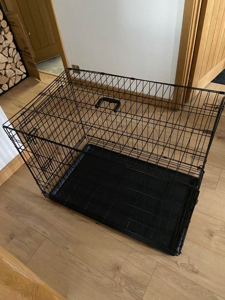DOG CRATE Large   With base tray Black used once