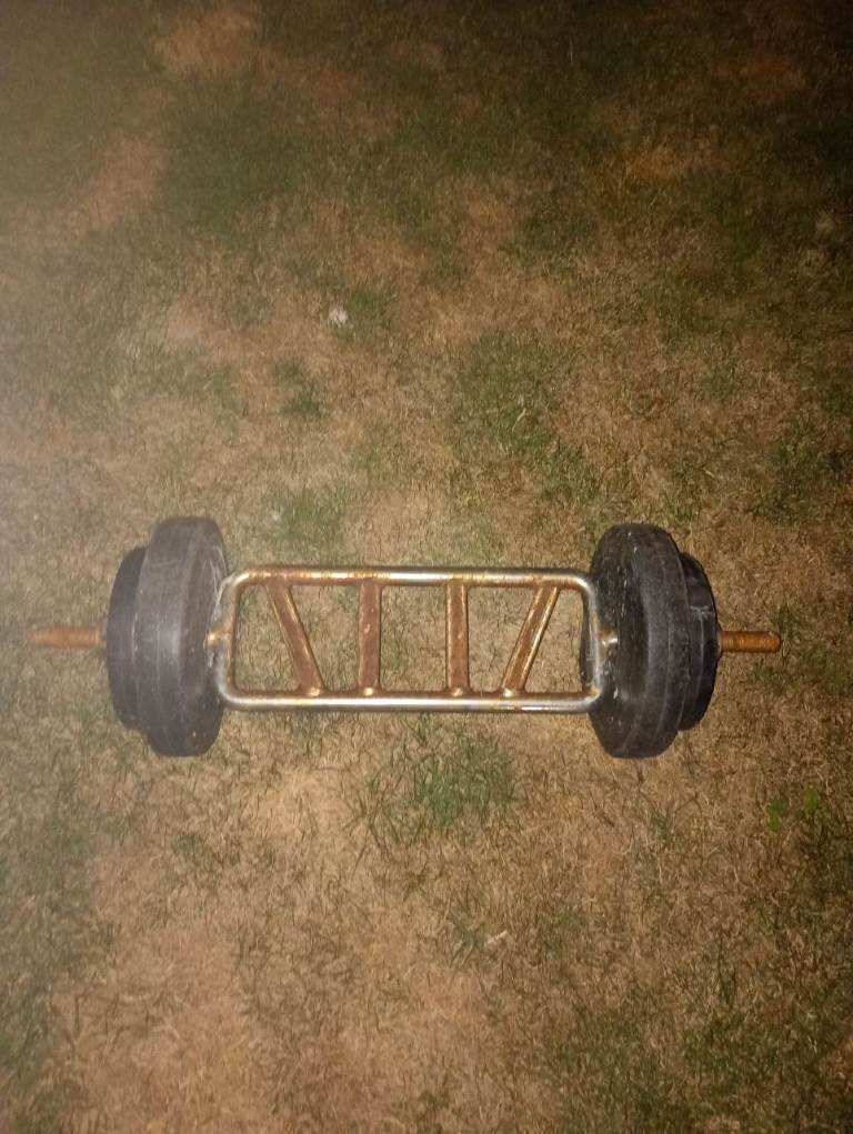 Bar and weights 20kg