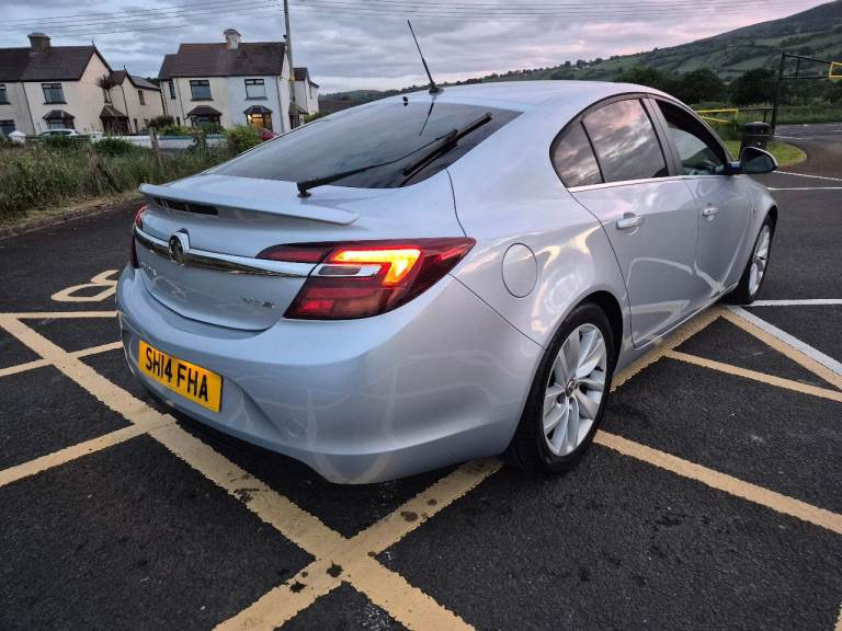 2014 diesel Vauxhall INSIGNIA £20 road tax