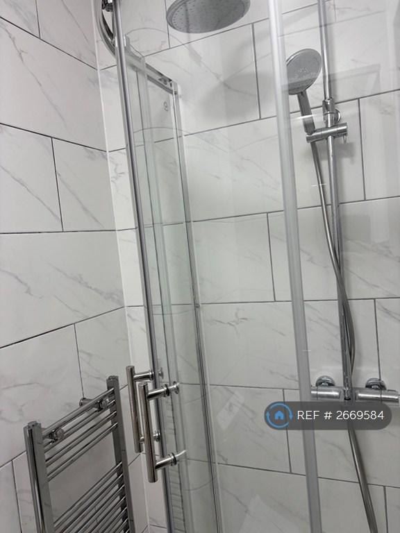 1 bedroom in Radcliffe Road, West Bridgford, Nottingham, NG2 (#2669584)