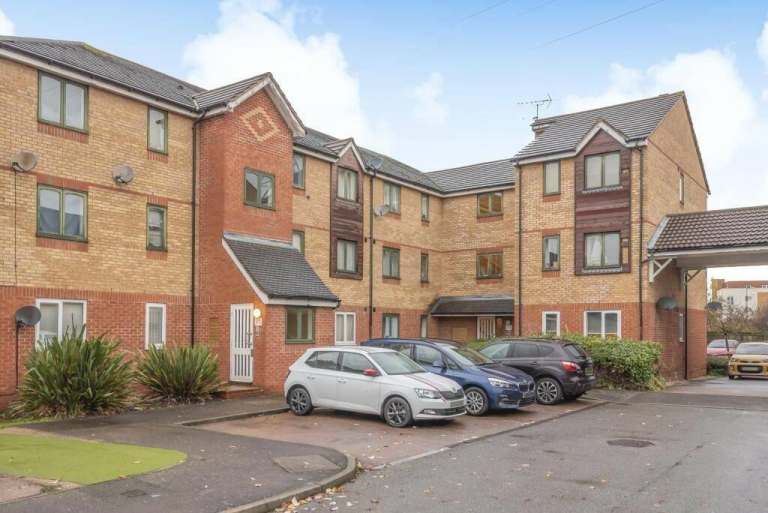 Two Bedroom Apartment - Salmon Road - Businesses only