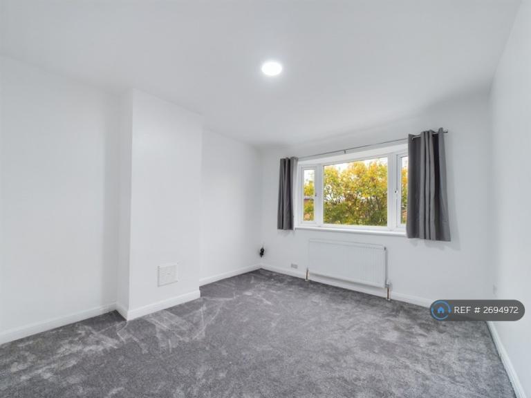 4 bedroom house in Moseley Road, Levenshulme, Manchester, M19 (4 bed) (#2694972)