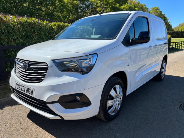 2023 Vauxhall Combo 2300 1.5 Turbo D 100ps H1 Pro Van PANEL VAN DIESEL Manual