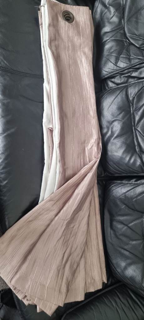 Dunelm champaign gold 2 x curtain size 229 x 137 