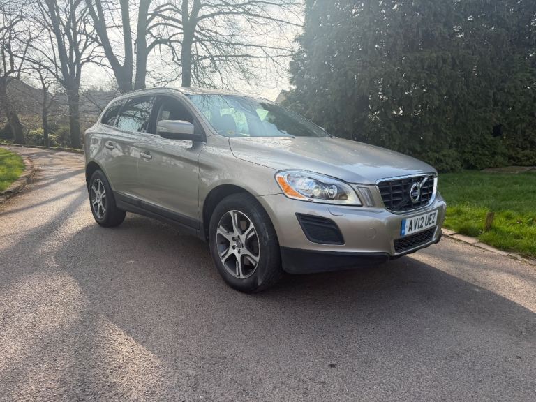 2012 Volvo Xc60 D5 215bhp Se Lux Awd 4x4 Auto Geartronic 2.4 Diesel
