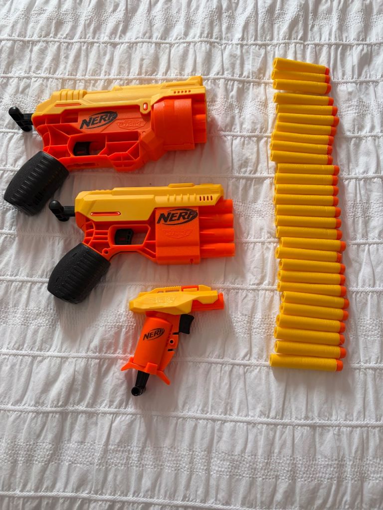 Nerf Blaster Gun Set with Darts – Good Condition