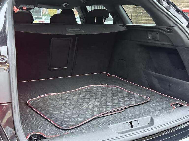 2015 Peugeot 208 2.0 BlueHDi GT-Line Diesel Manual 5 Door Estate Black